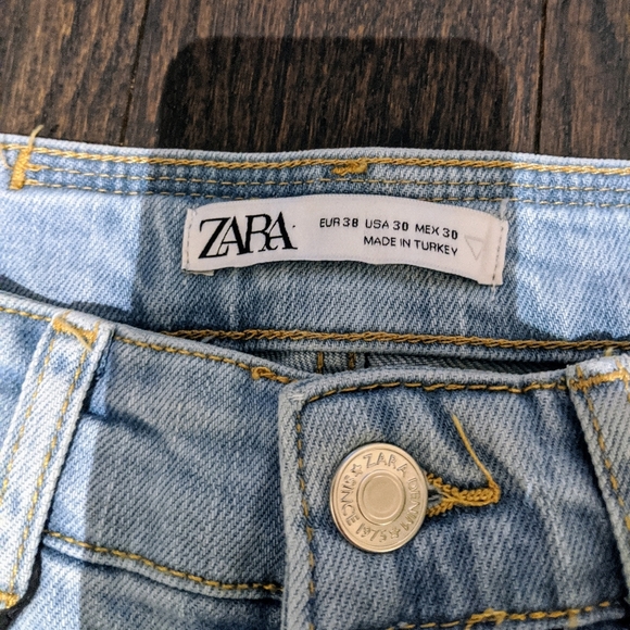 BNWT Distressed Zara Jeans - Picture 8 of 11